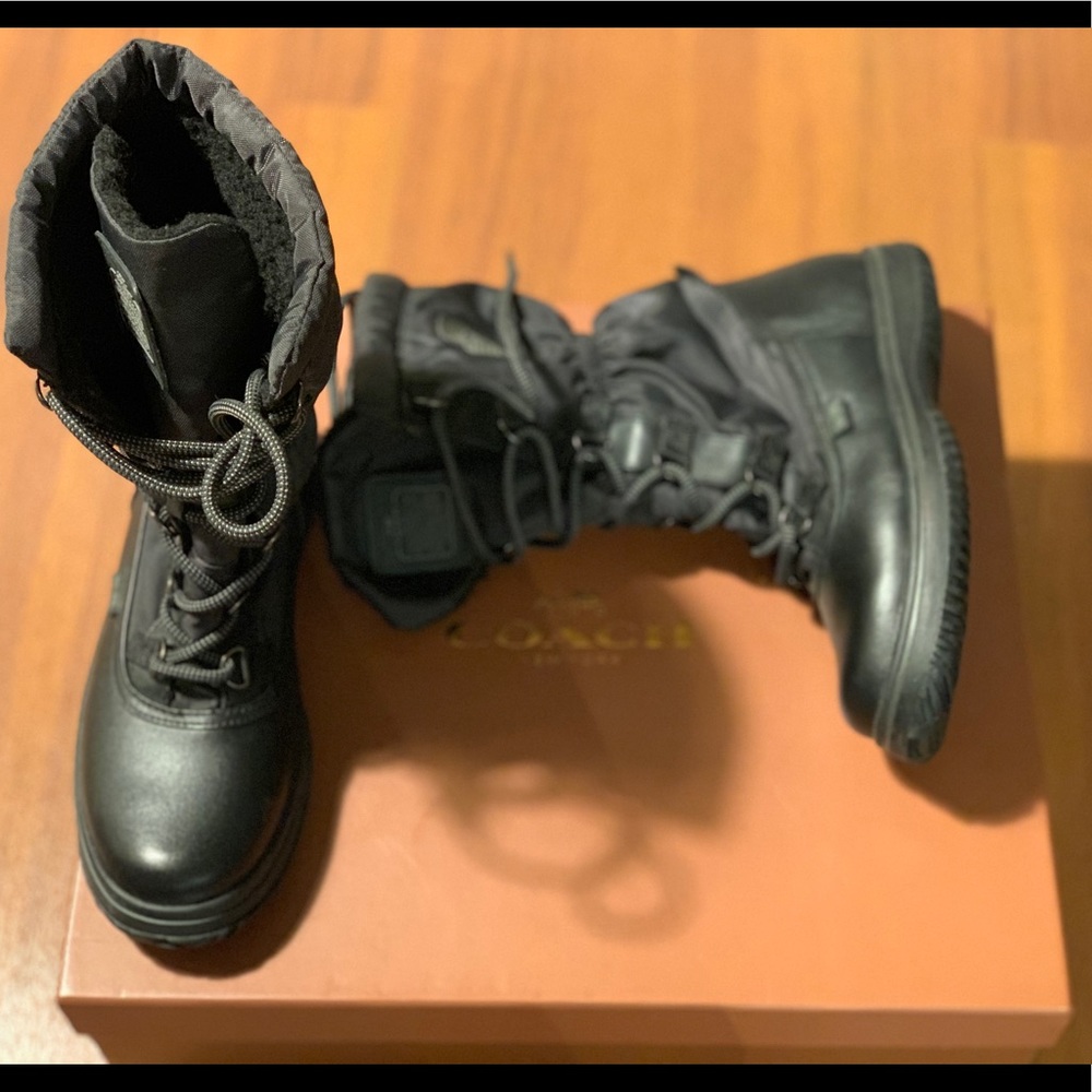 Coach Woman Sage Black Lace Up Cold Weather Boots